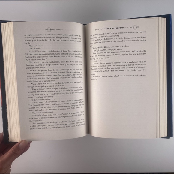 2/$50 -  Star Wars - Legacy of the Force - Sacrifice by Karen Traviss - Picture 13 of 15